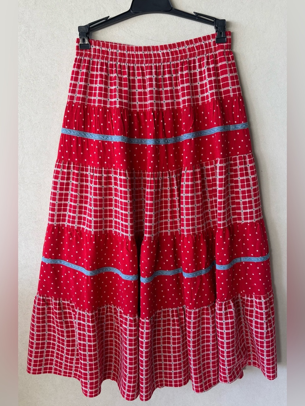 Carol, Little Red Tiered Cotton Skirt with Blue Trim peasant country Boho size 8